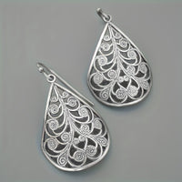 Elegant Retro Teardrop Ethnic Style Threaded Print Earrings