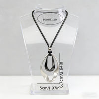 Elegant Adjustable Sculptural Twisted Teardrop Pendant Necklace