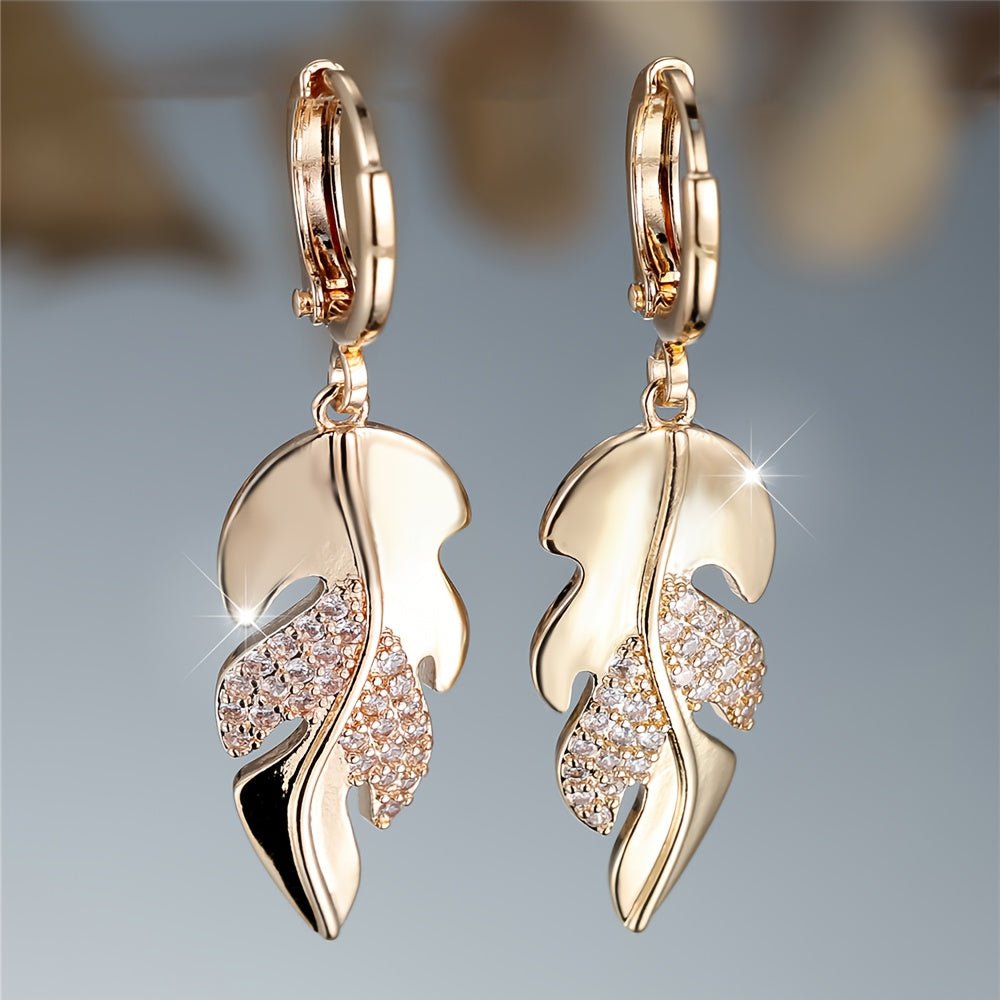 Elegant Vintage Leaf Shaped Synthetic Zirconia Earrings