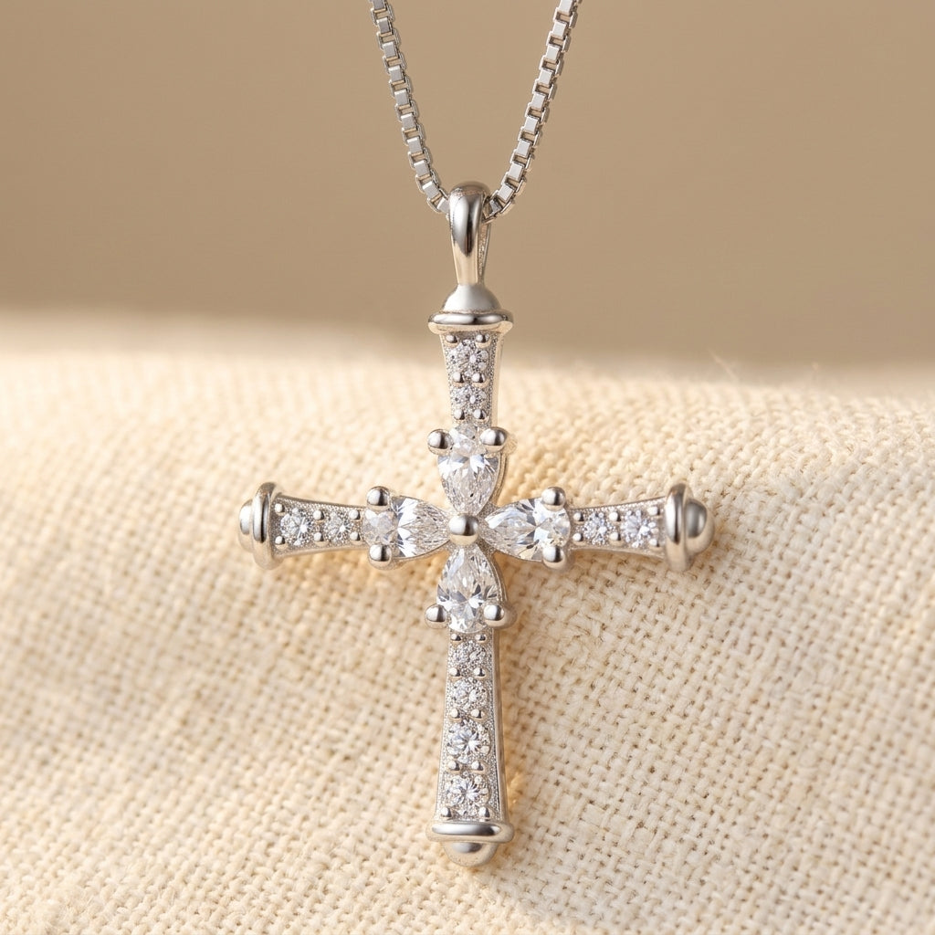925 Sterling Silver Elegant Silver Cross Necklace With Sparkling Moiss