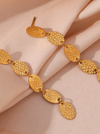 Dewi Hanging Oval Earrings Gold