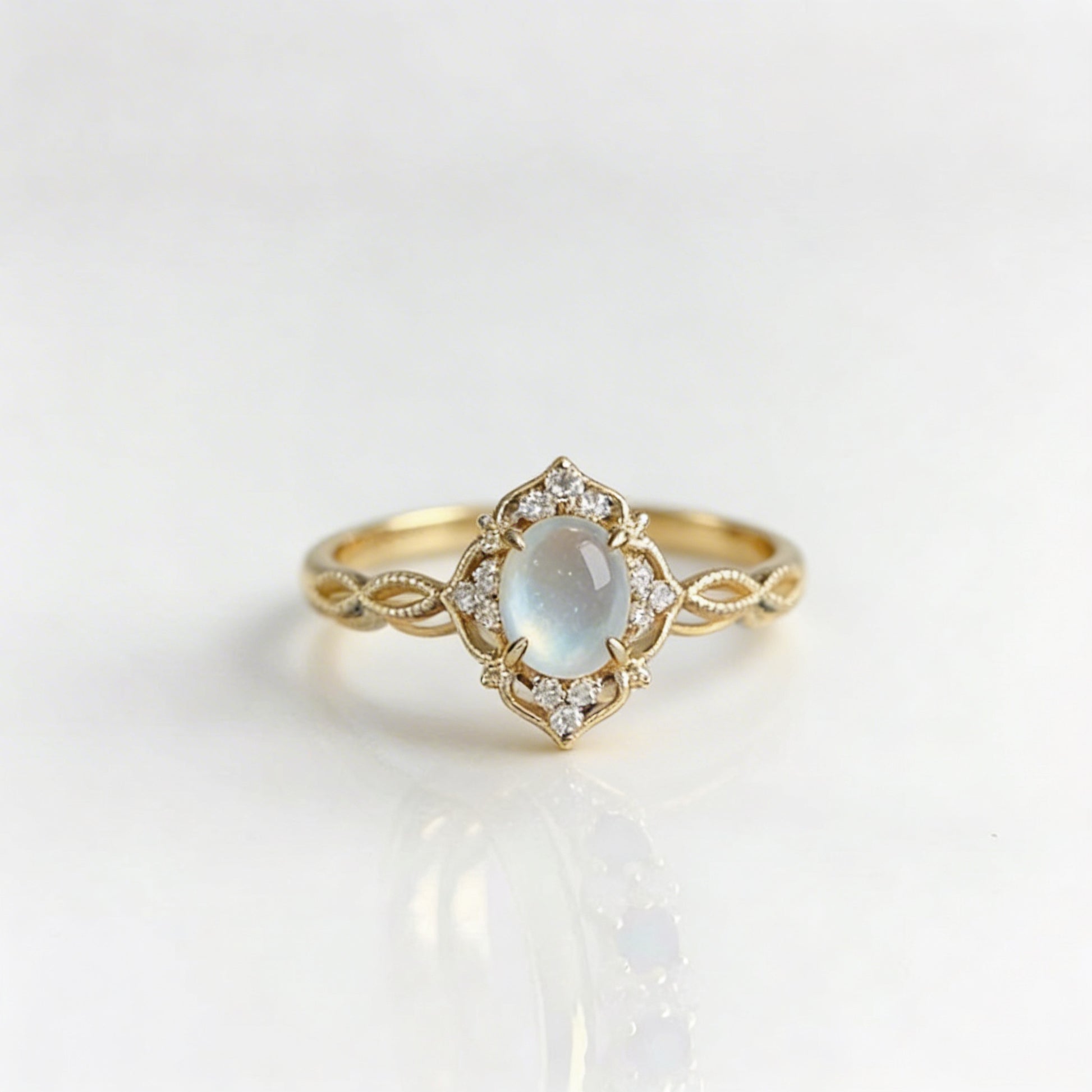 Elegant Hollow Flower With Cat Eye Stone Moonstone Ring