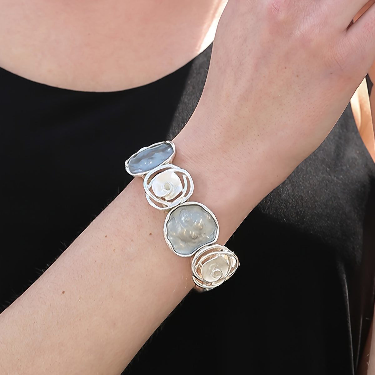 Bohemian Round Flower Geometric Design Cuff Elastic Bracelet