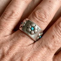 Bohemian Vibrant Silvery Flower Turquoise Wide Ring