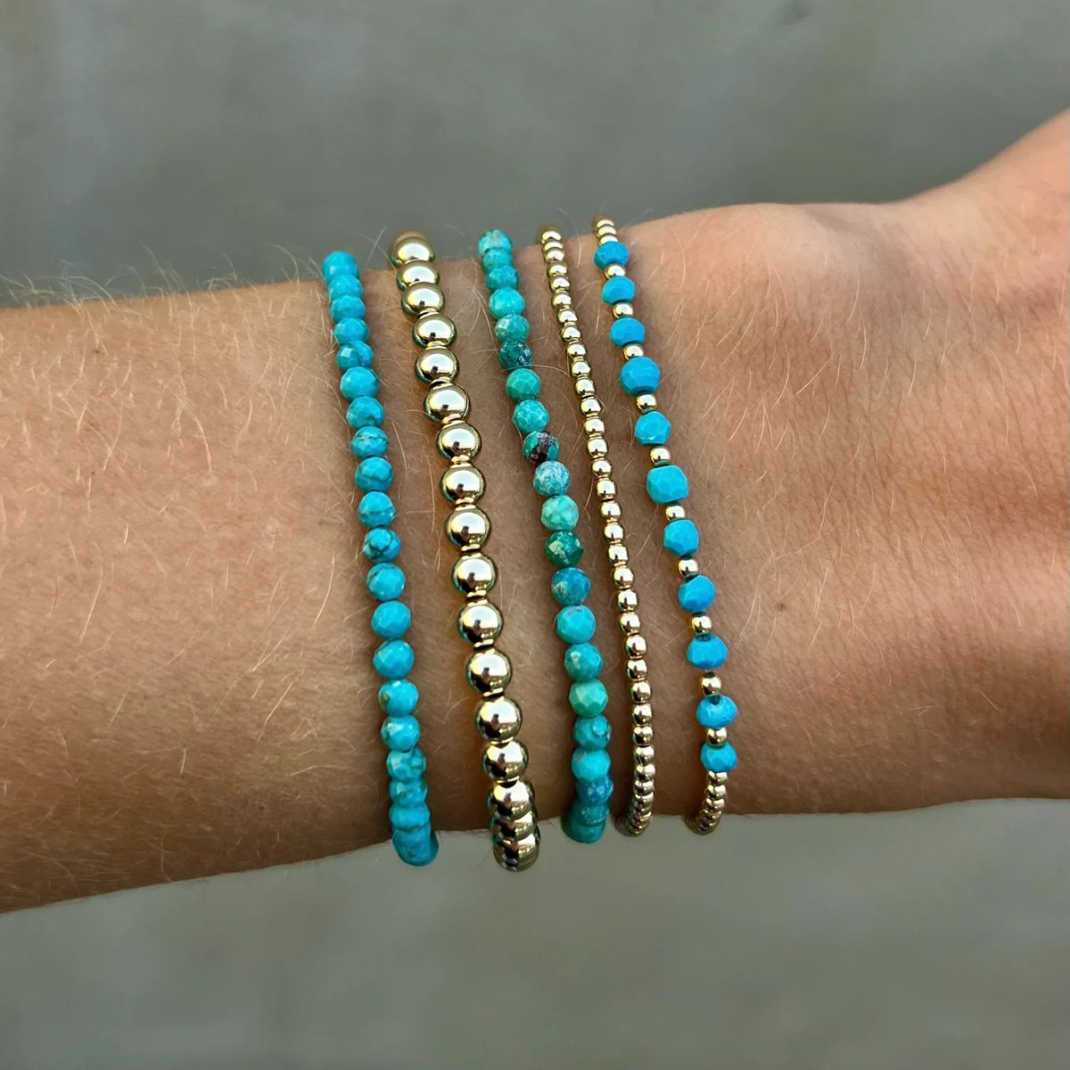 Chic 18K Gold Turquoise Beaded Bracelet
