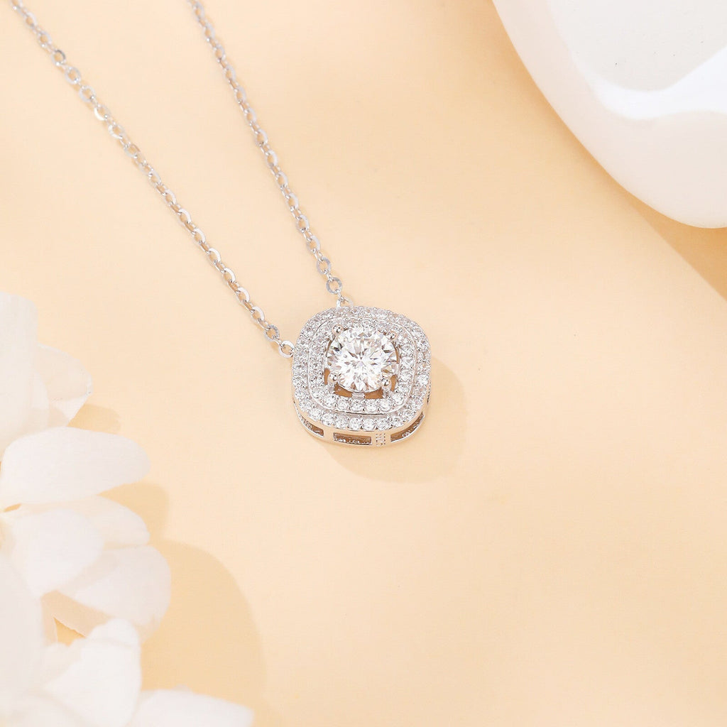 925 Sterling Silver Elegant Moissanite Necklace With Double Halo Desig