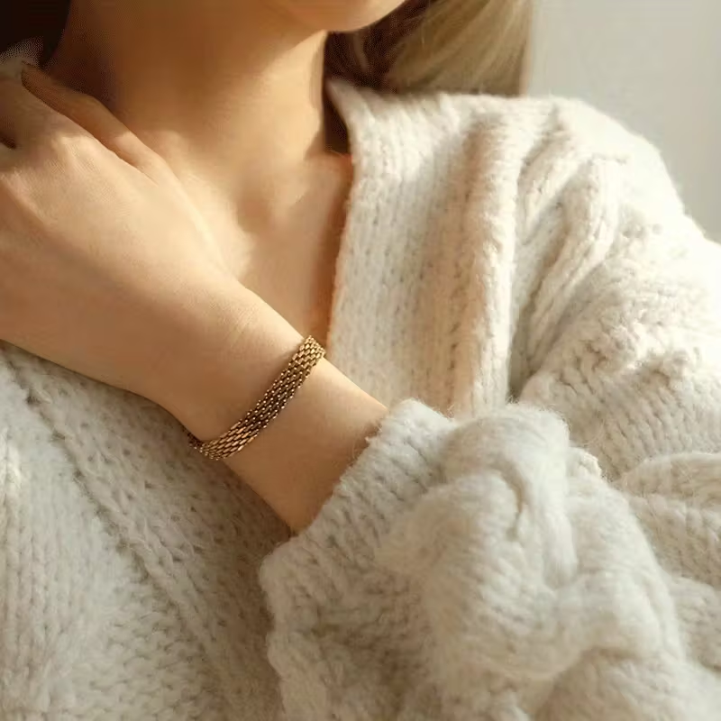 Gold Elegant Mesh Bracelet