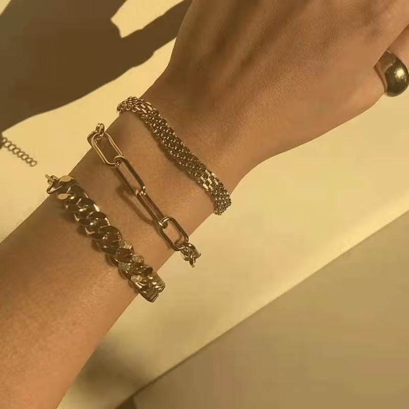 Gold Elegant Mesh Bracelet
