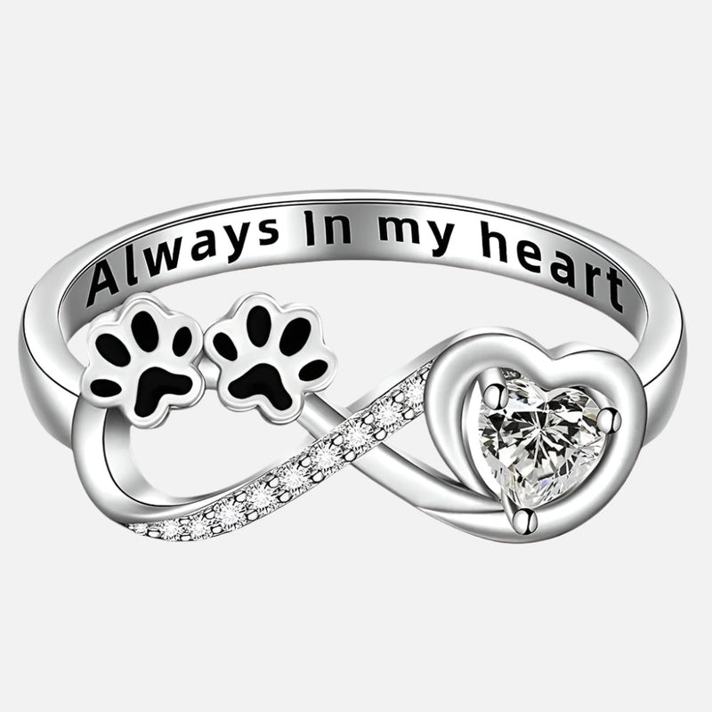 Heart-shaped cubic zirconia ring with infinity design