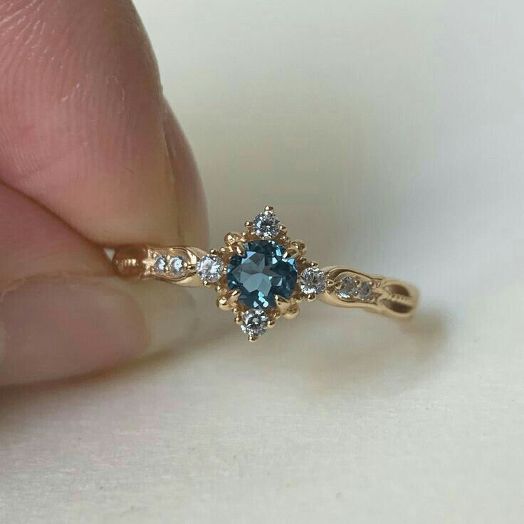 Blue Square Halo Ring