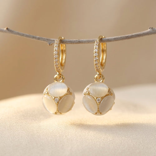 A Pair Elegant Minimalist Light Earrings