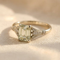 Luxury Vintage Art Deco Engagement Ring