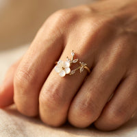 Gold Pearl Carved Flower Ring