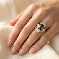 Vintage Gold Sapphire Filigree Ring