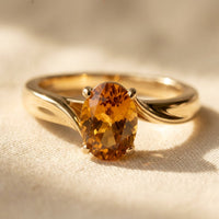 Vintage Gold Amber Oval Ring