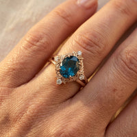 Vintage Rose Gold Filigree Oval Ring