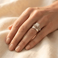 Exquisite Luxurious Round Synthetic Zircon Ring