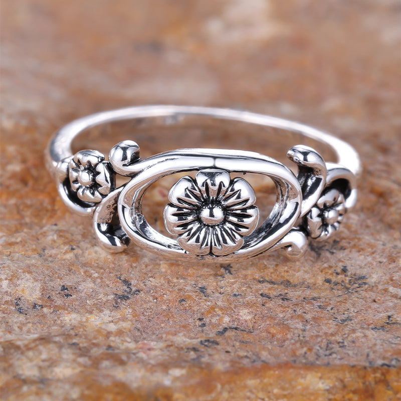 Vintage Bohemian Design Silver Plated Flower Ring